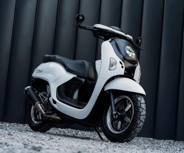 SCOOPY 110